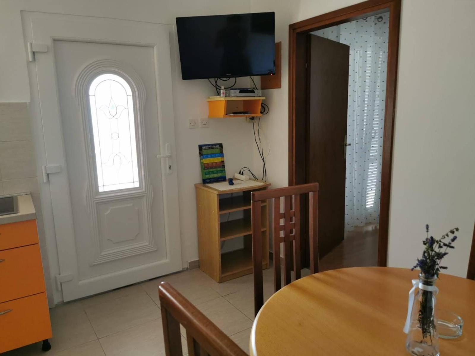 Apartments And Rooms Njivice Chambre photo