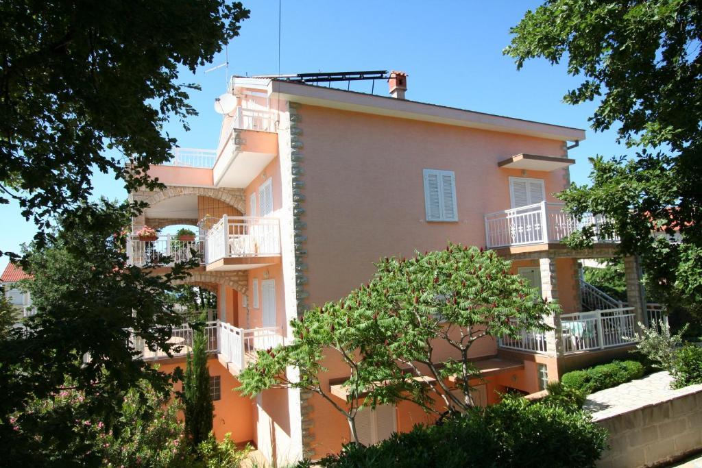 Apartments And Rooms Njivice Chambre photo