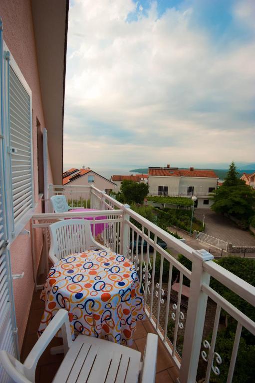 Apartments And Rooms Njivice Chambre photo